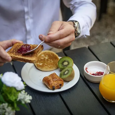 瑞思妥诺沙朗设计酒店 沙朗