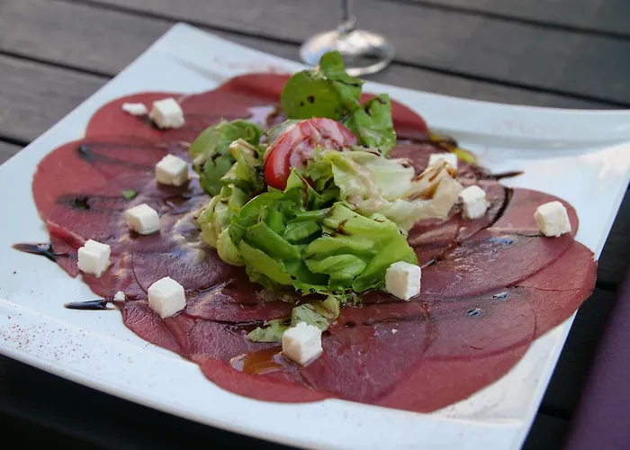 Design & Restaurant 2*