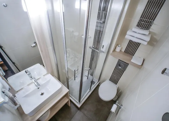 Design&restaurant Hotel 2*